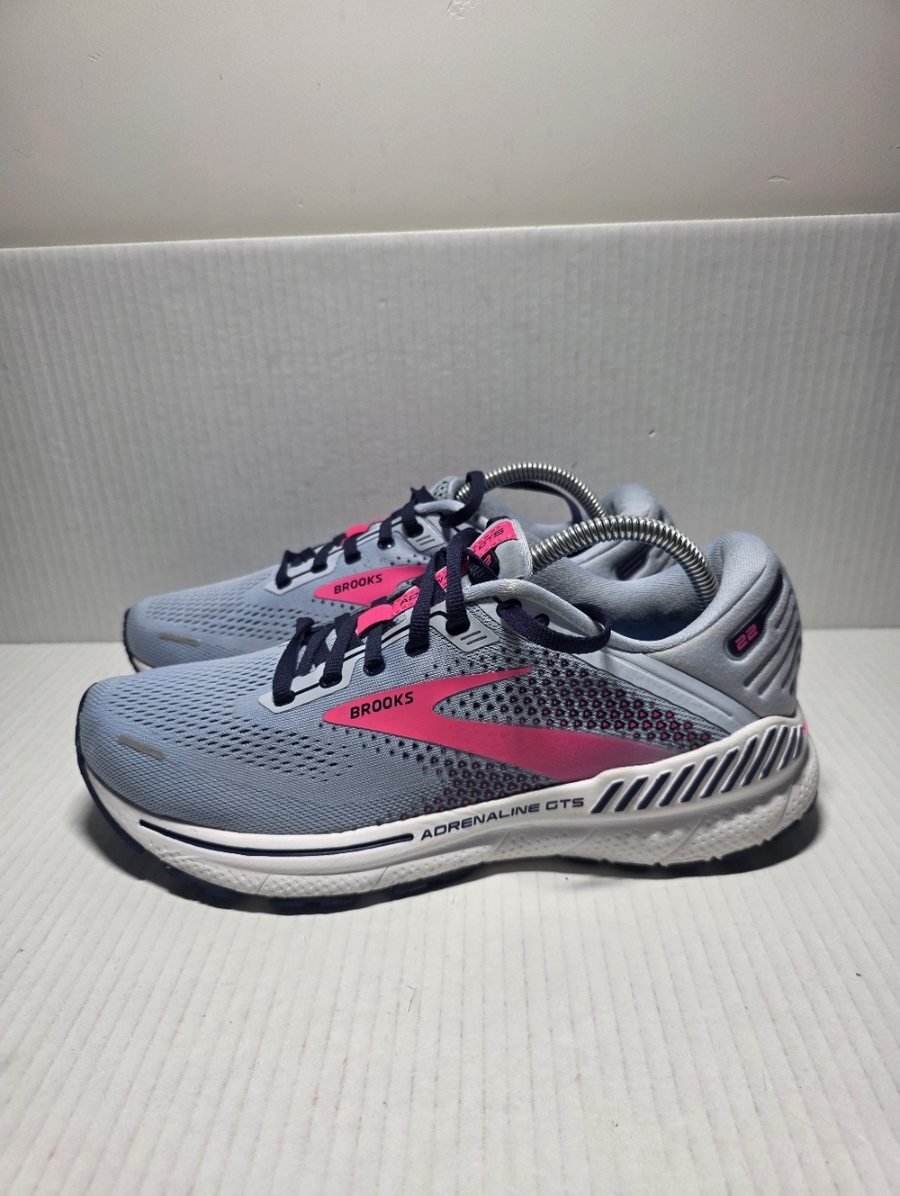 Brooks Womens Adrenaline GTS 22 Running Shoe,Kentucky Blue/Peacoat/Pink, 10.5 M